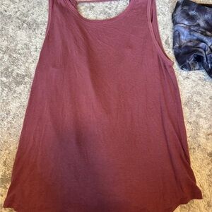 Women's Sleeveless Burgundy Top
